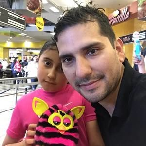 Meet your Posher, Ernesto